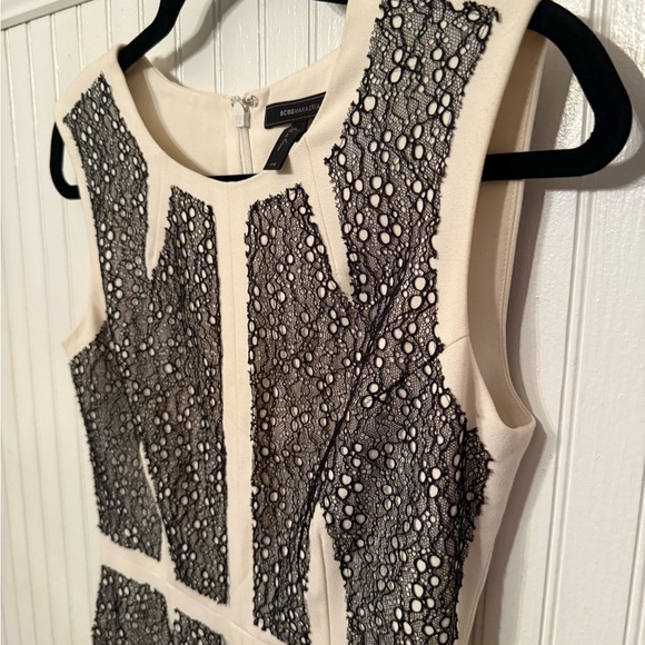 BCBGMaxazria Rumor Lace Black and Off White Color Block Dress Size 6 - Picture 4 of 7